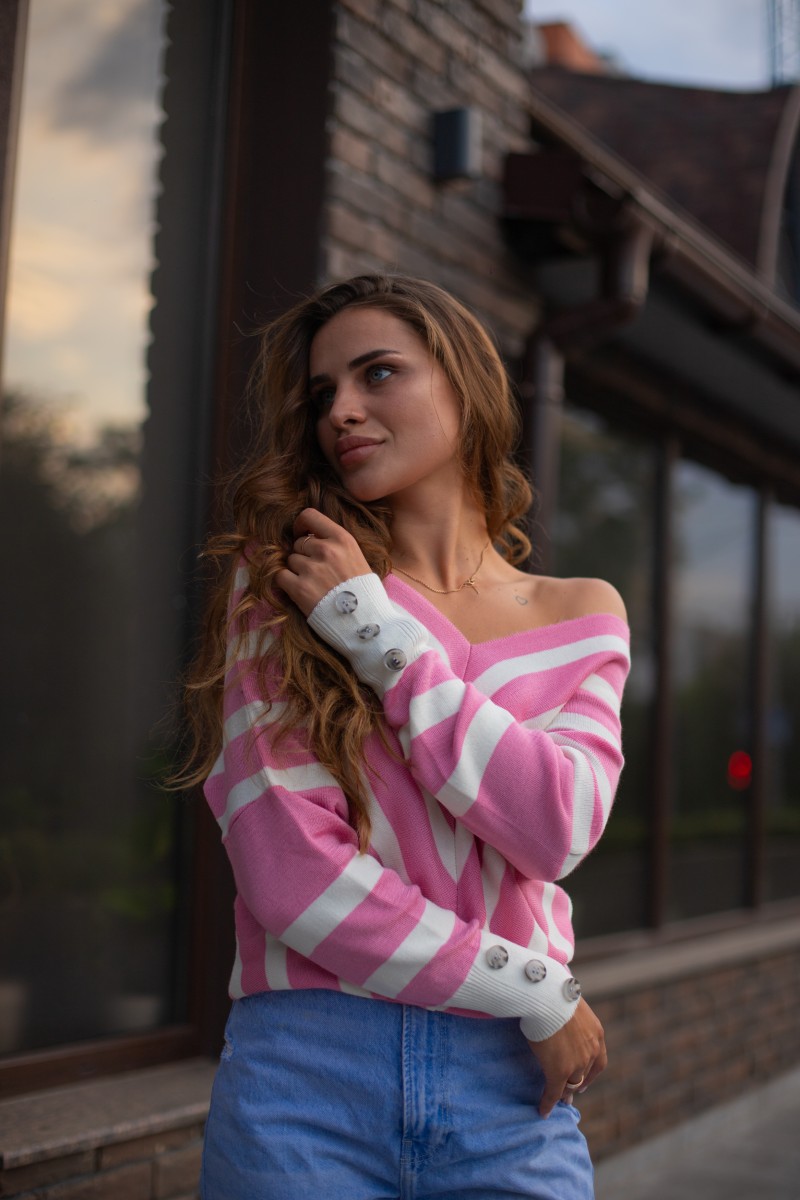 Женский стильный свитер полосы  (42-46)