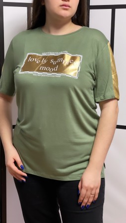 Женская стильная футболка батал в камнях
