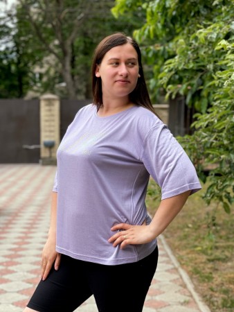 Женская стильная футболка боталл в камнях